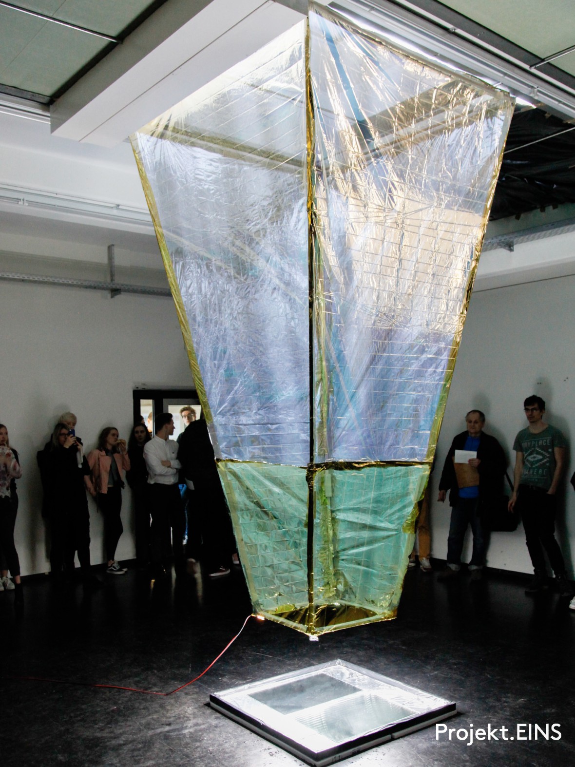 Gruppe 2: F. Blömer, S. Demircian, N. Kazancev, L. Kräckmann, S. Stecker, A.-A. Tarakji, A. Winderling, M. Antunes, R. Scherf, A., Arndt, L. Seuffert, M. Alte
Fachbegleiter: Jacob Jansen
Teambegleiter: Pia Eitenmüller