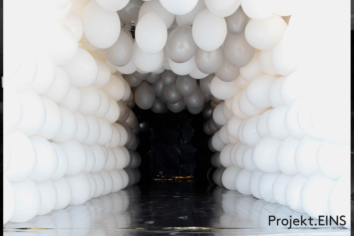 Gruppe 9: M. Blum, H. Kim, K. Renfer, S. Schneider, M. Werner, H. Haddad, F. Hofmann, J. Rüdiger
Fachbegleiter: Johannes Trautmann
Teambegleiter: Michael Schmutzer