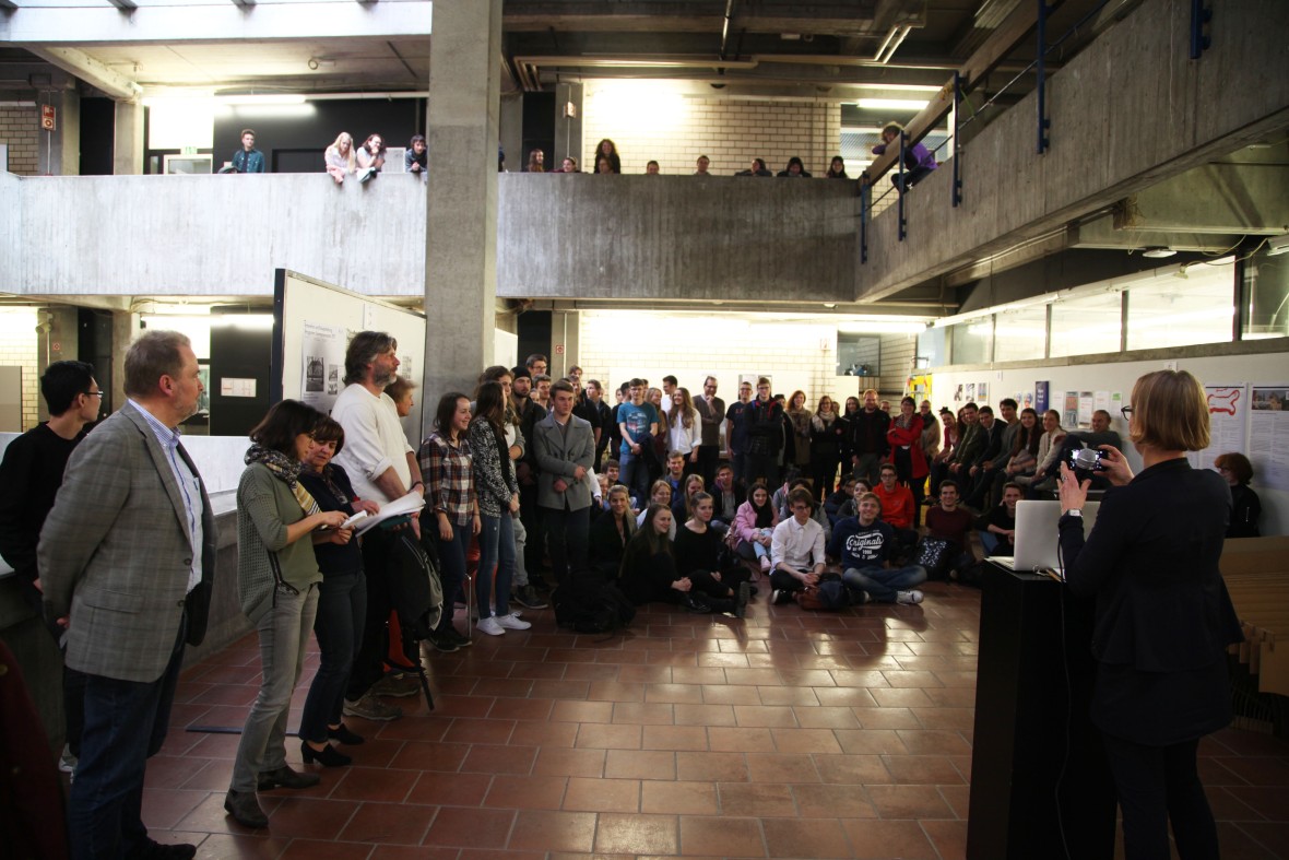 Abschliessende Kritik auf der Galerie