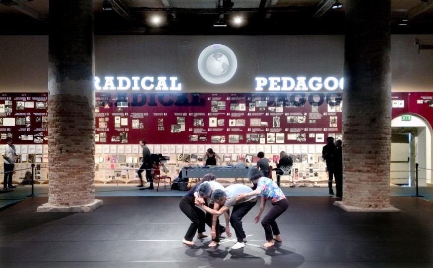 Ausstellungsinstallation Radical Pedagogies